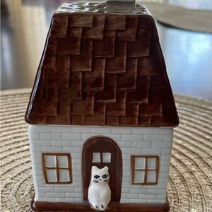 Vintage Salt And Pepper, 2 Piece Ron Gordon Design Pottery Rare- Cat & Cottage